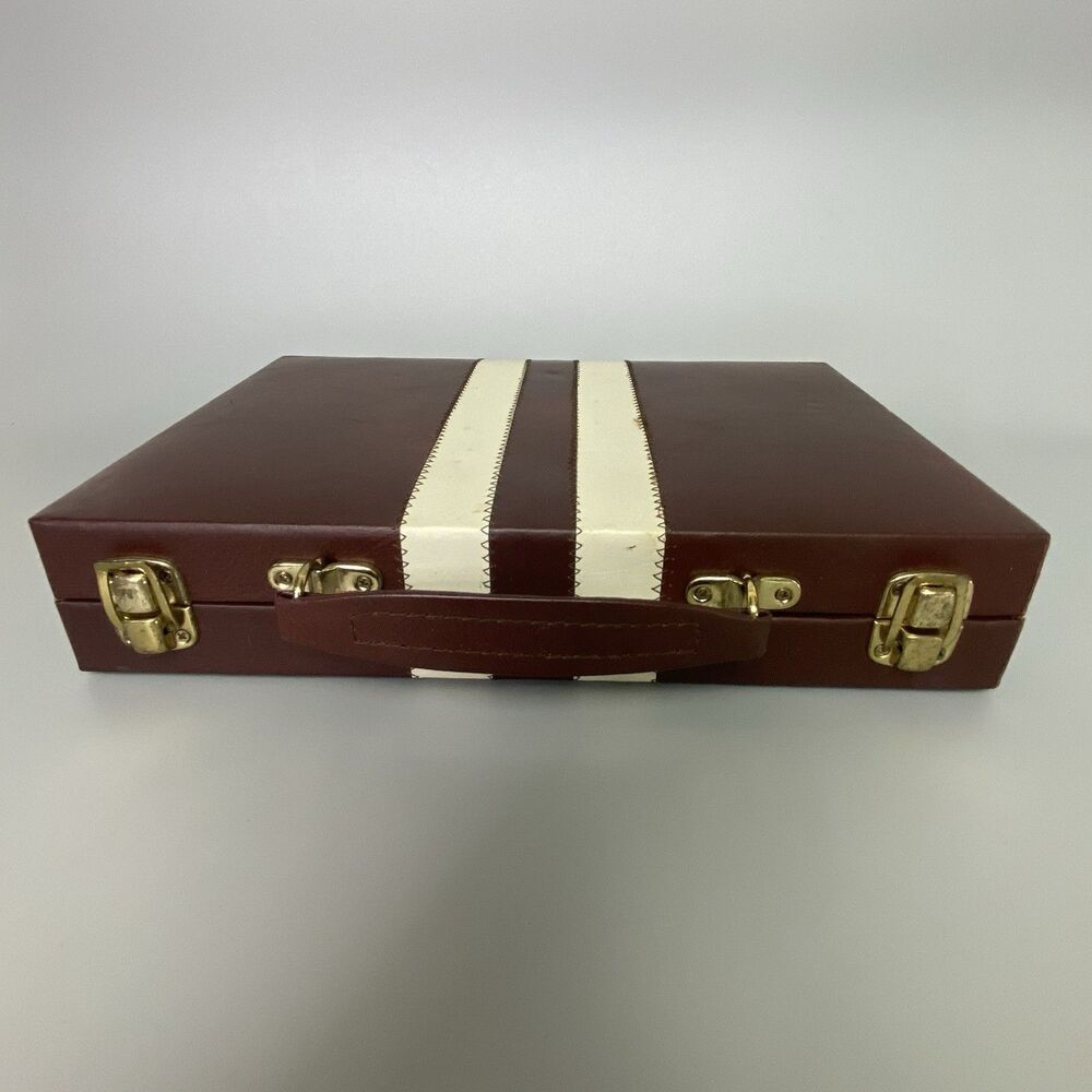 Vintage Backgammon Set Brown Travel Case Complete Dice Chips Folding Board New - Picture 9 of 13